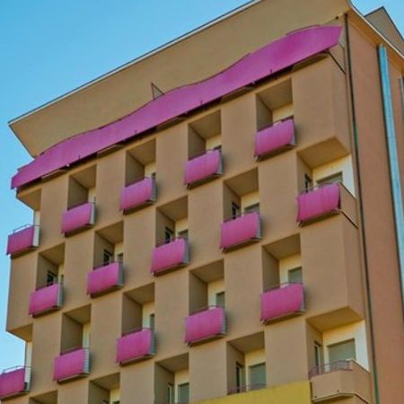 Hotel Atlantic Vista Mare Πέζαρο Εξωτερικό φωτογραφία