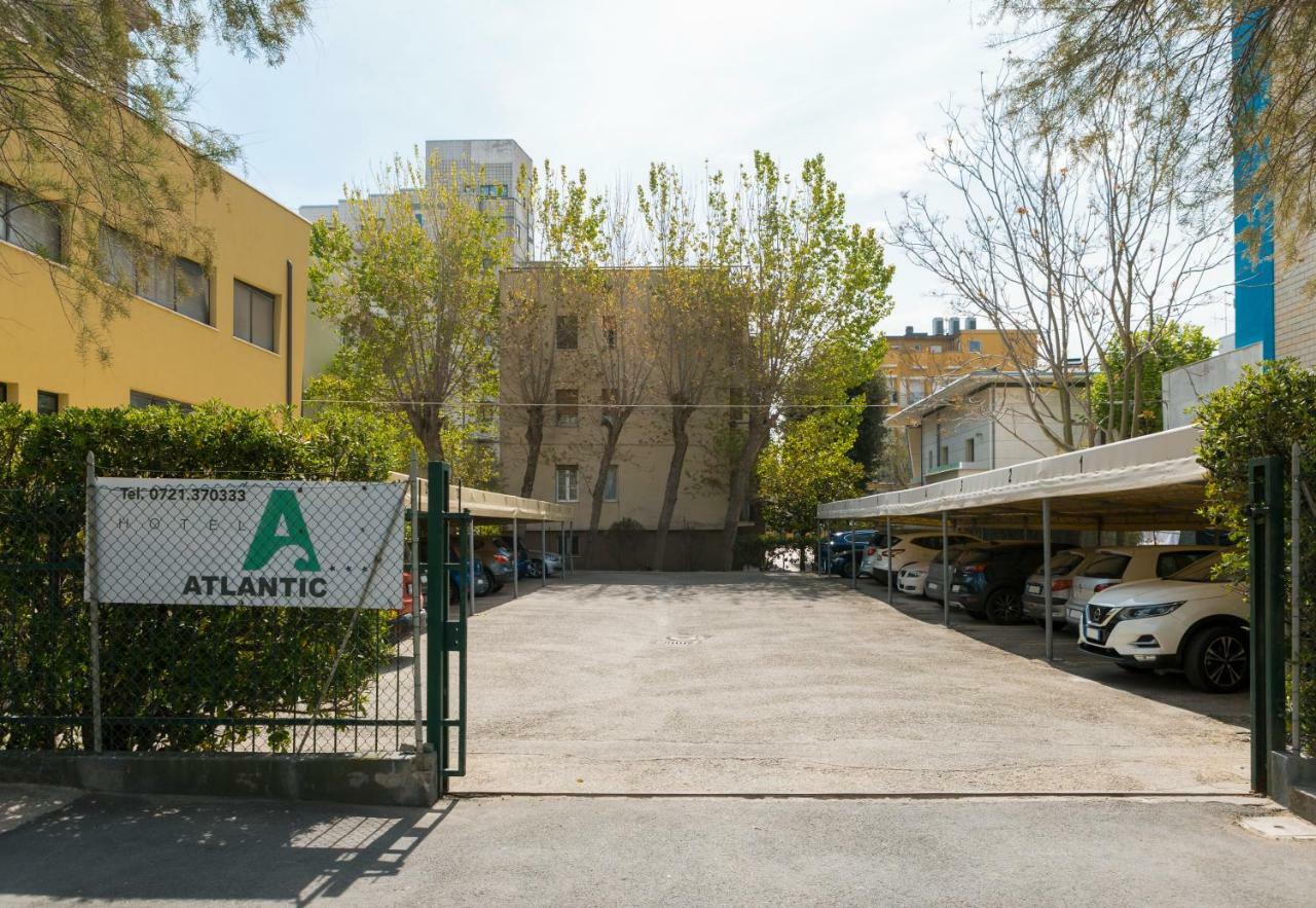 Hotel Atlantic Vista Mare Πέζαρο Εξωτερικό φωτογραφία