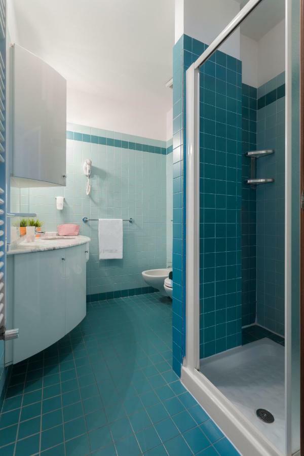 Hotel Atlantic Vista Mare Πέζαρο Εξωτερικό φωτογραφία