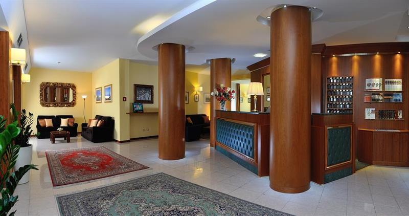 Hotel Atlantic Vista Mare Πέζαρο Εξωτερικό φωτογραφία